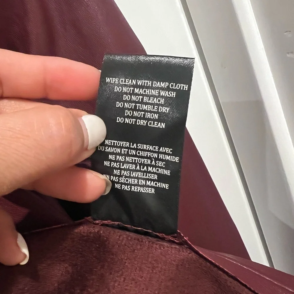 Blank NYC trendy tag